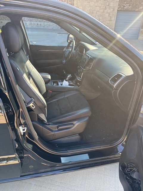 2020 Jeep Grand Cherokee Altitude photo 11