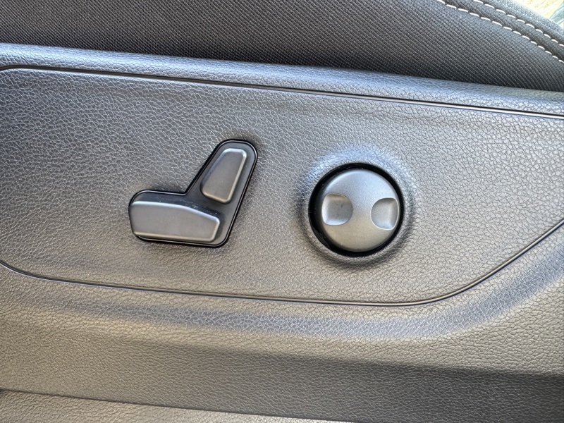 2025 Ram 1500 Big Horn Lone Star photo 11