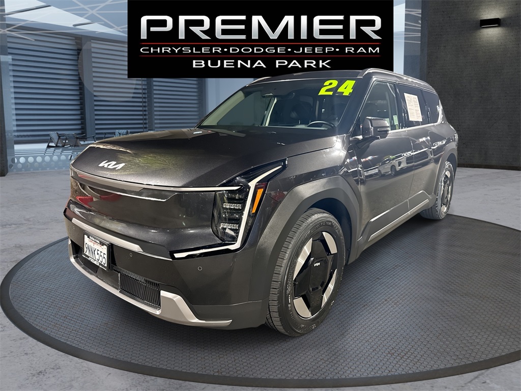 2024 Kia Ev9 Wind's photo