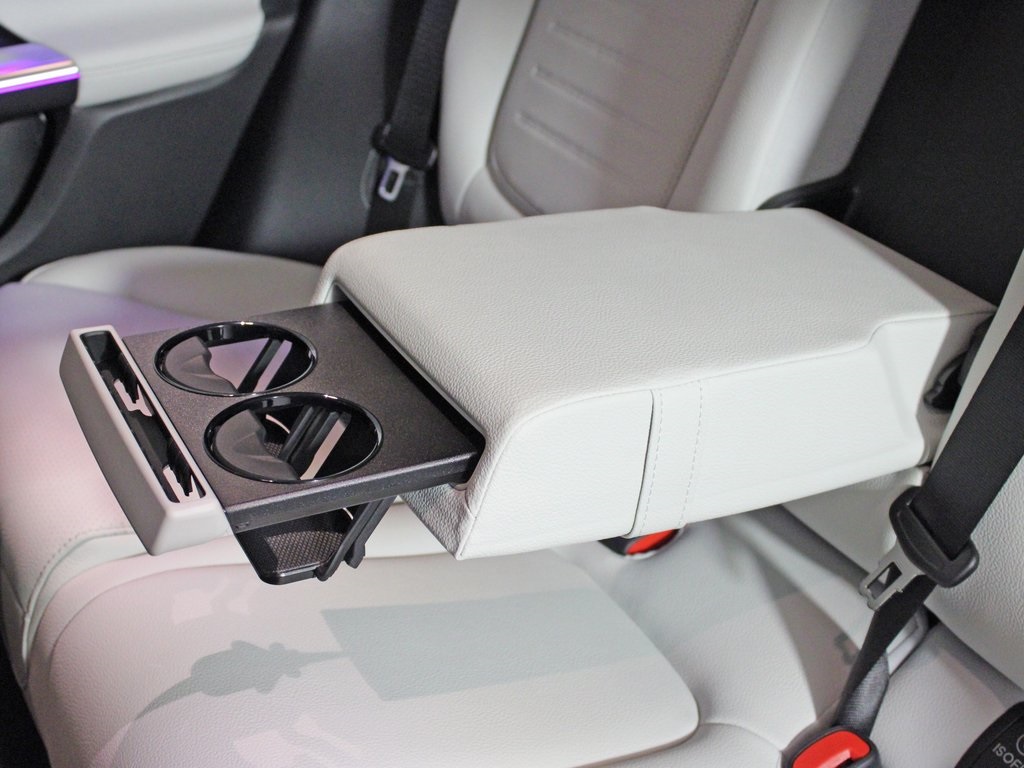 used 2026 Mercedes-Benz GLC car, priced at $55,488