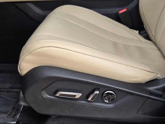 used 2025 Acura MDX car, priced at $49,600