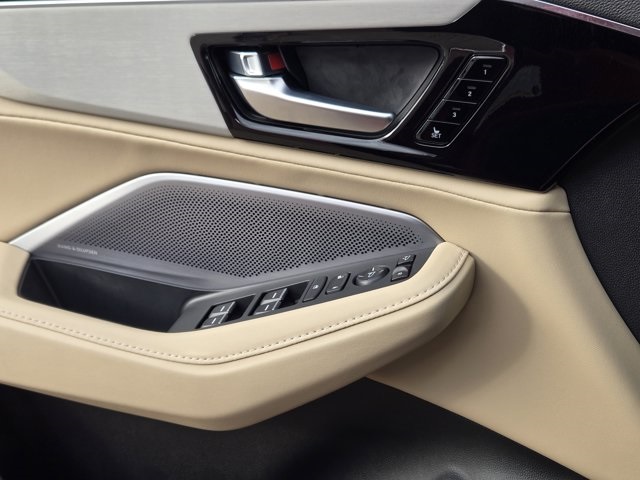 used 2025 Acura MDX car, priced at $49,600