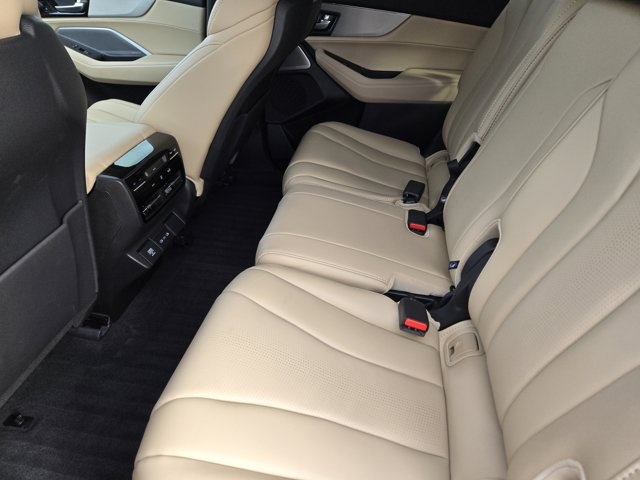 used 2025 Acura MDX car, priced at $49,600