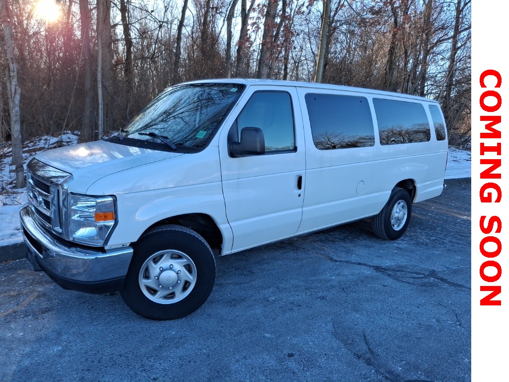 2014 Ford E-Series Econoline Wagon XLT's photo