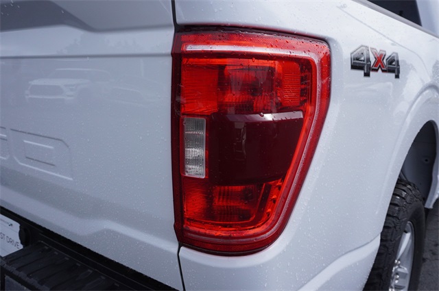 2022 Oxford White Ford F-150 XLT 4X4 Truck