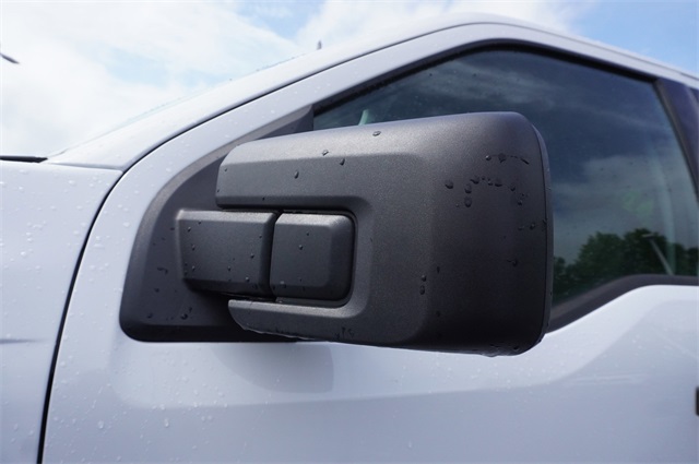 2022 Oxford White Ford F-150 XLT 4X4 Truck