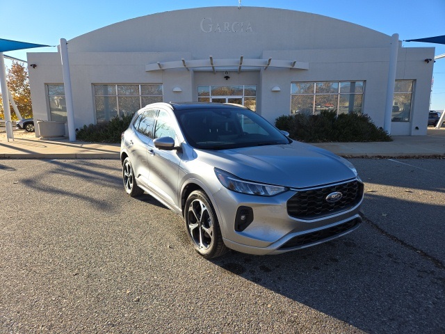used 2023 Ford Escape car, priced at $23,333