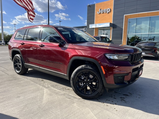 2025 Jeep Grand Cherokee L Altitude's photo