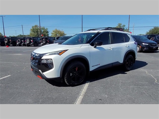 2025 Nissan Rogue Rock Creek