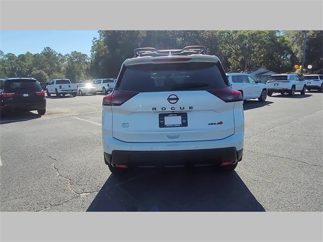 2025 Nissan Rogue Rock Creek