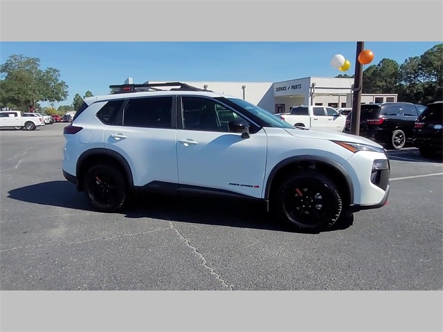 2025 Nissan Rogue Rock Creek