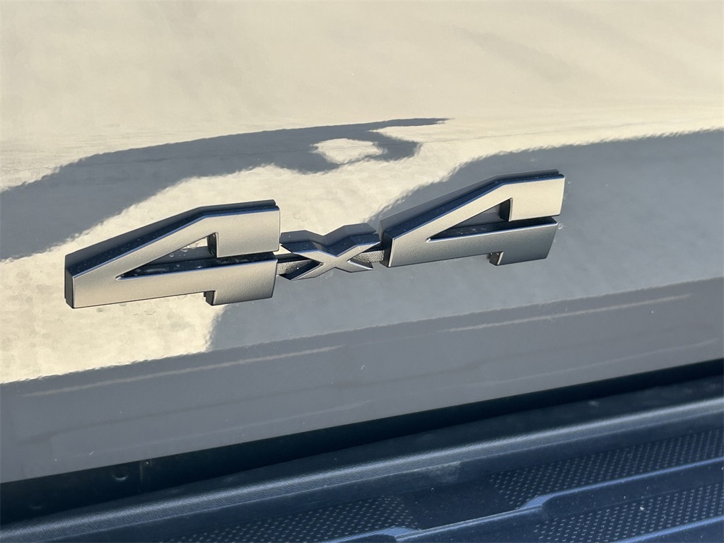 2025 Toyota Tacoma TRD Off-Road Double Cab photo 10