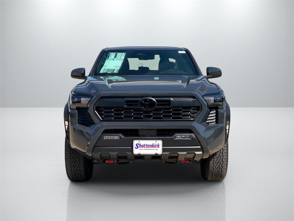 2025 Toyota Tacoma TRD Off-Road Double Cab photo 2