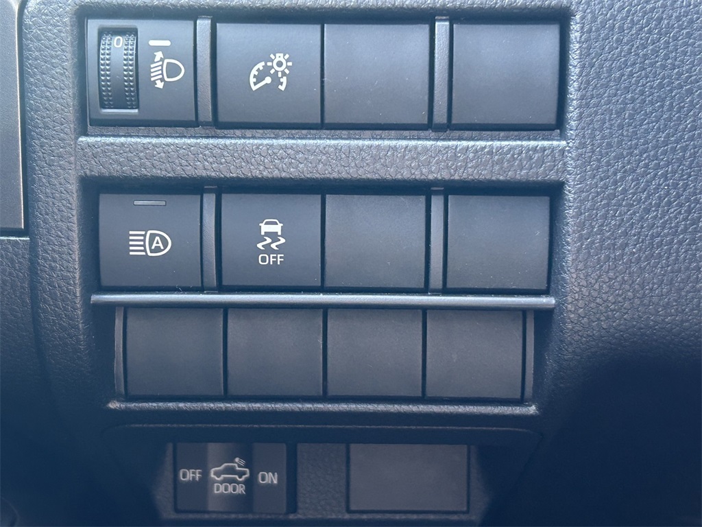 2025 Toyota Tacoma TRD Off-Road Double Cab photo 18