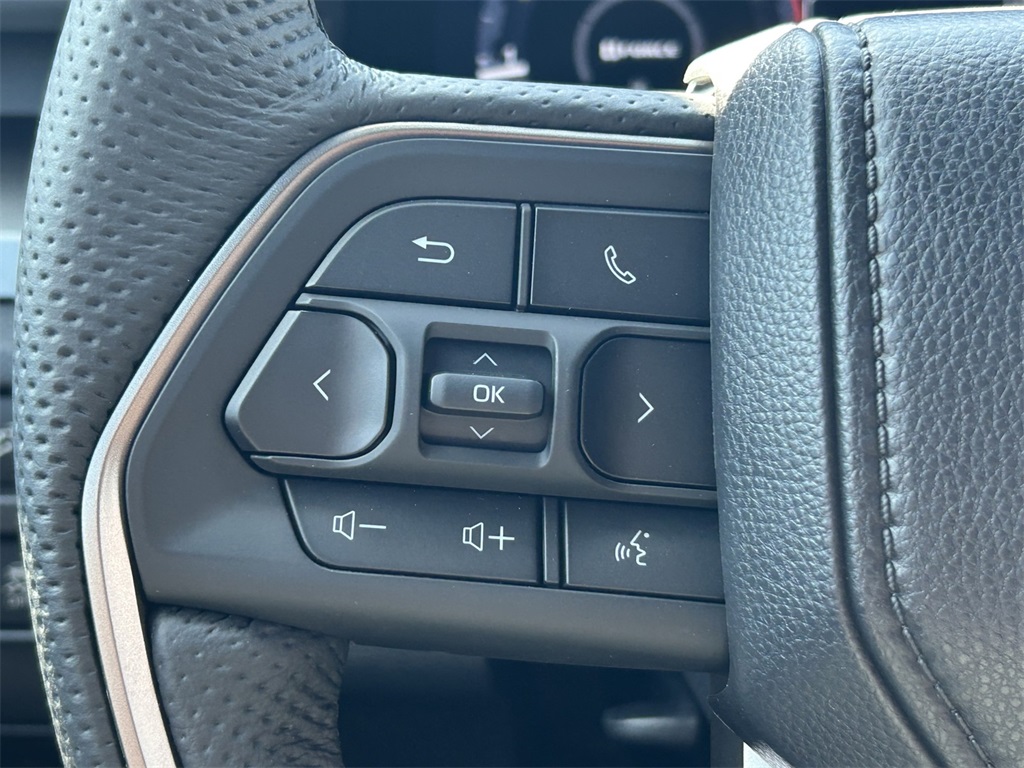 2025 Toyota Tacoma TRD Off-Road Double Cab photo 26