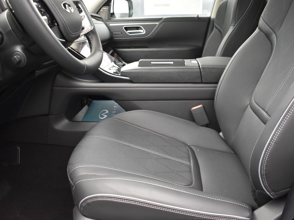 2025 Radiant White INFINITI QX80 SENSORY 4X4 SUV