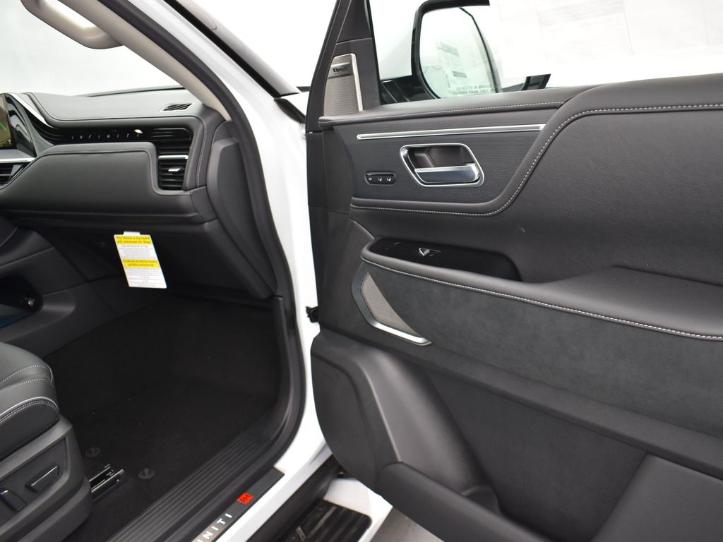 2025 Radiant White INFINITI QX80 SENSORY 4X4 SUV