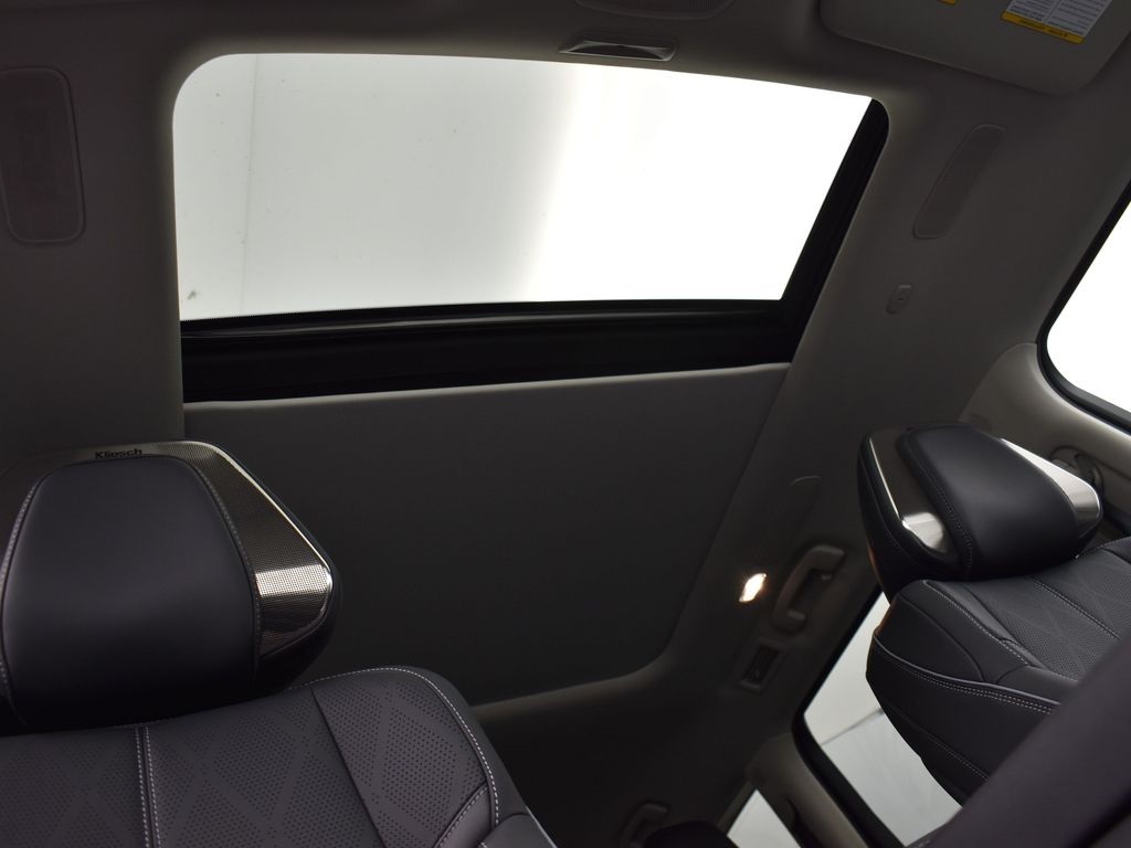 2025 Radiant White INFINITI QX80 SENSORY 4X4 SUV