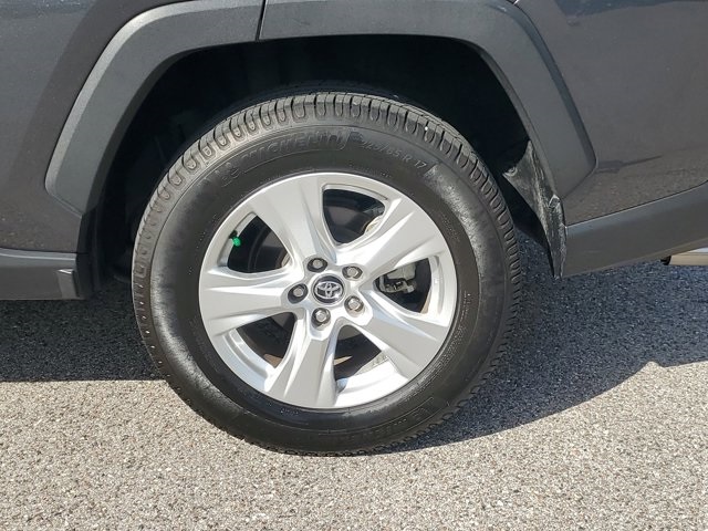 2020 Magnetic Gray Toyota RAV4 XLE FWD SUV
