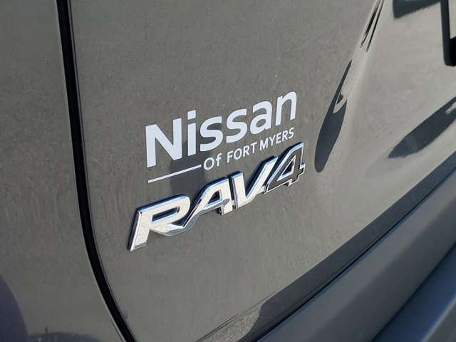 2020 Magnetic Gray Toyota RAV4 XLE FWD SUV