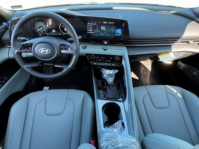 Elantra Hybrid Limited
