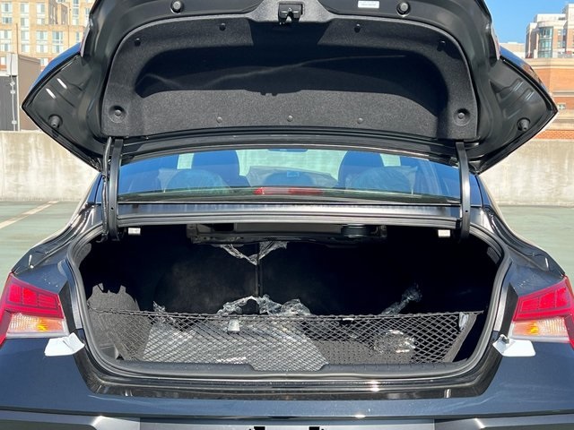 Elantra Hybrid Limited