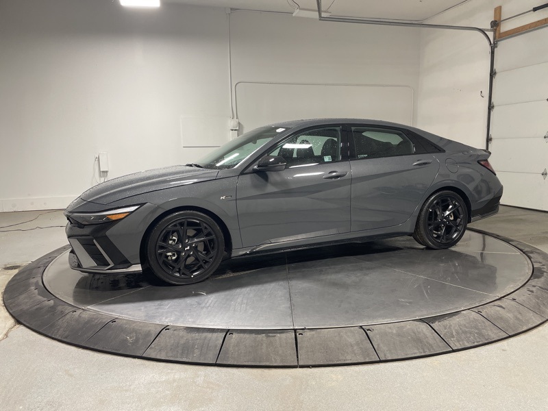 Used 2025 Hyundai Elantra Sedan