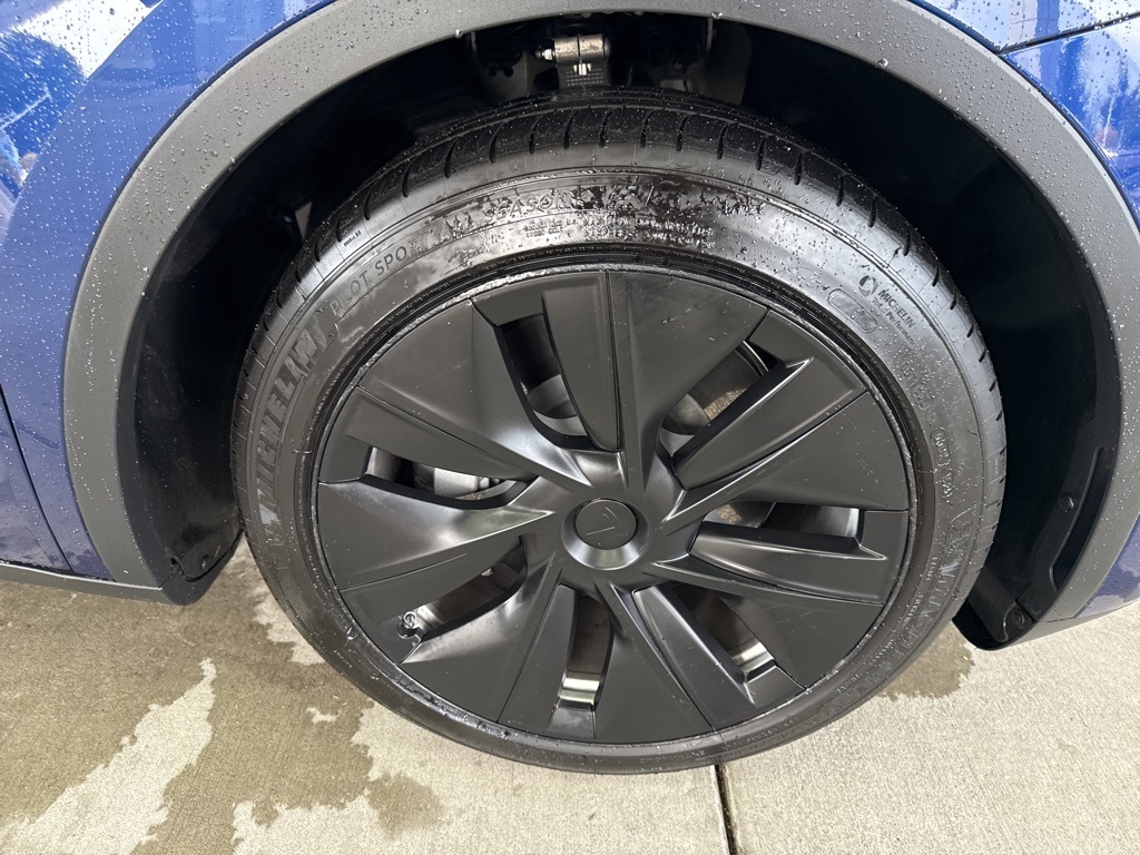 Used 2021 Tesla Model Y Long Range with VIN 5YJYGDEE3MF159323 for sale in Tumwater, WA