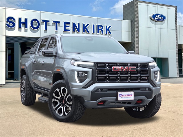 2025 GMC Canyon AT4's photo