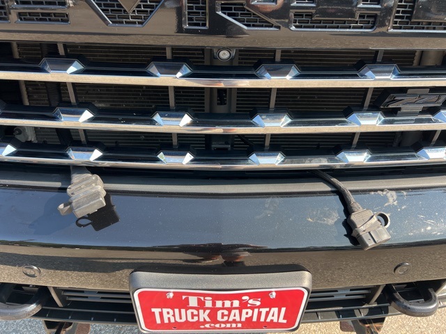 2021 Chevrolet Silverado 2500HD LTZ photo 3