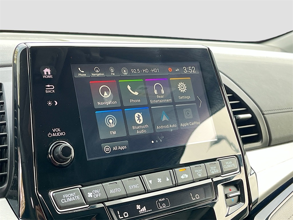 2024 Honda Odyssey Touring photo 15