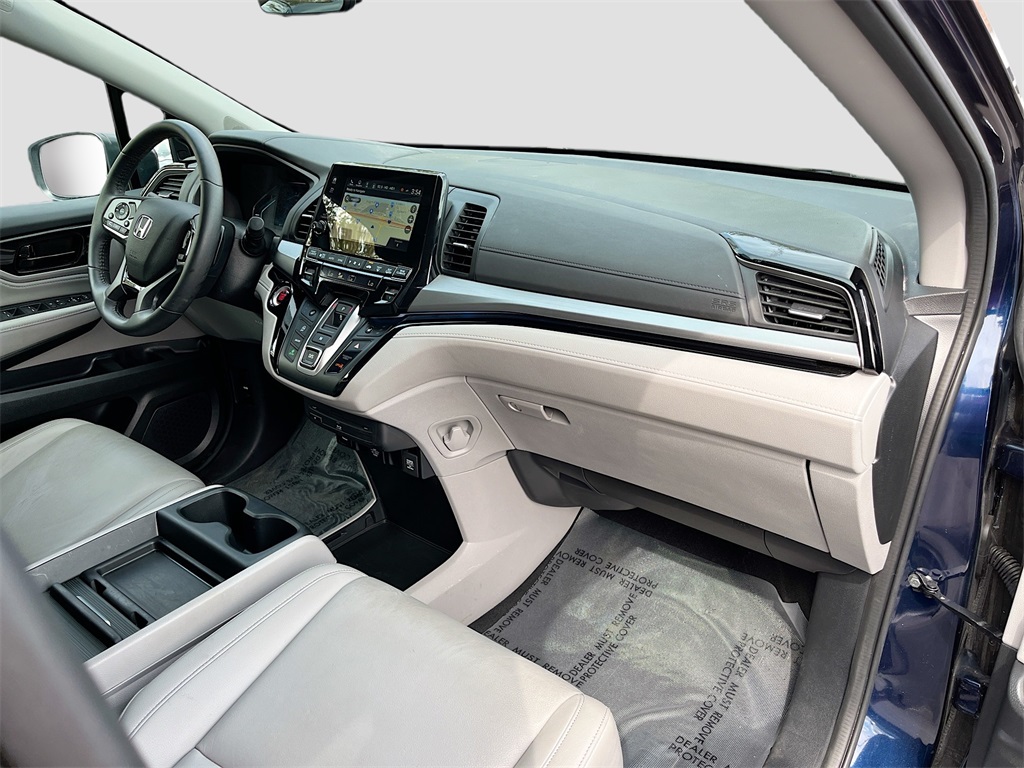 2024 Honda Odyssey Touring photo 31