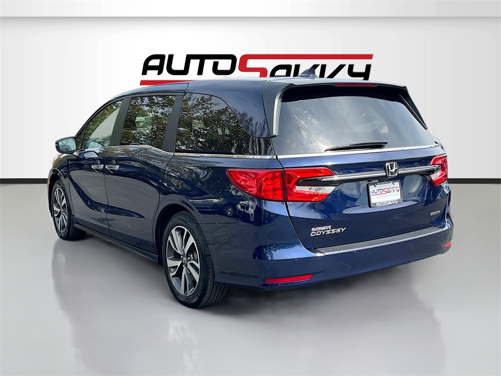2024 Honda Odyssey Touring photo 5