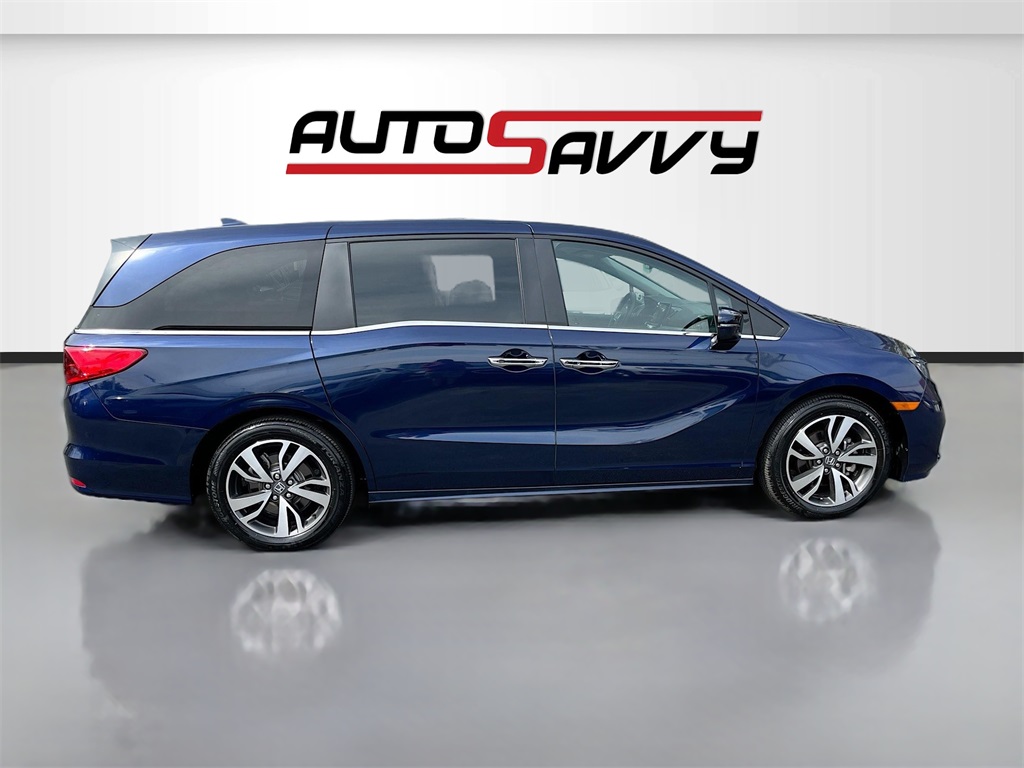 2024 Honda Odyssey Touring photo 8