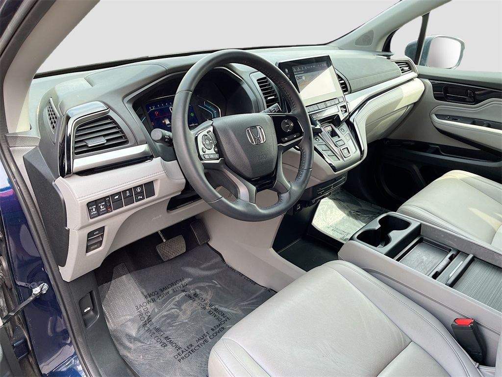 2024 Honda Odyssey Touring photo 9