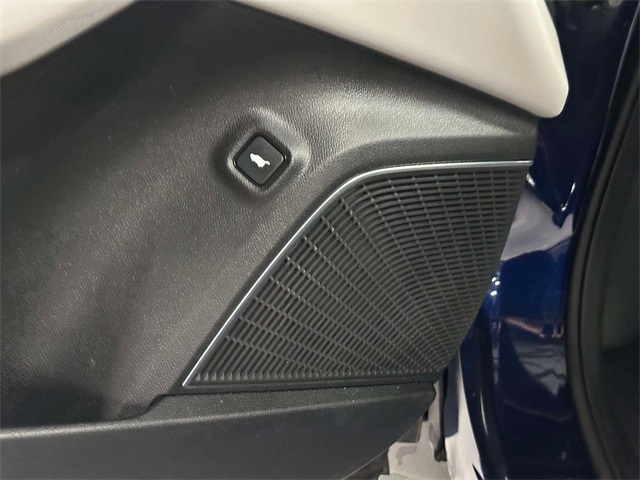 used 2023 Acura MDX car, priced at $39,936