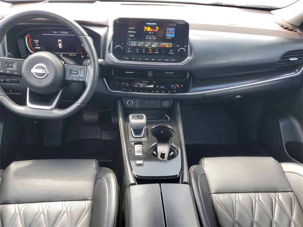 2022 Pearl White Tricoat Nissan Rogue Platinum FWD SUV