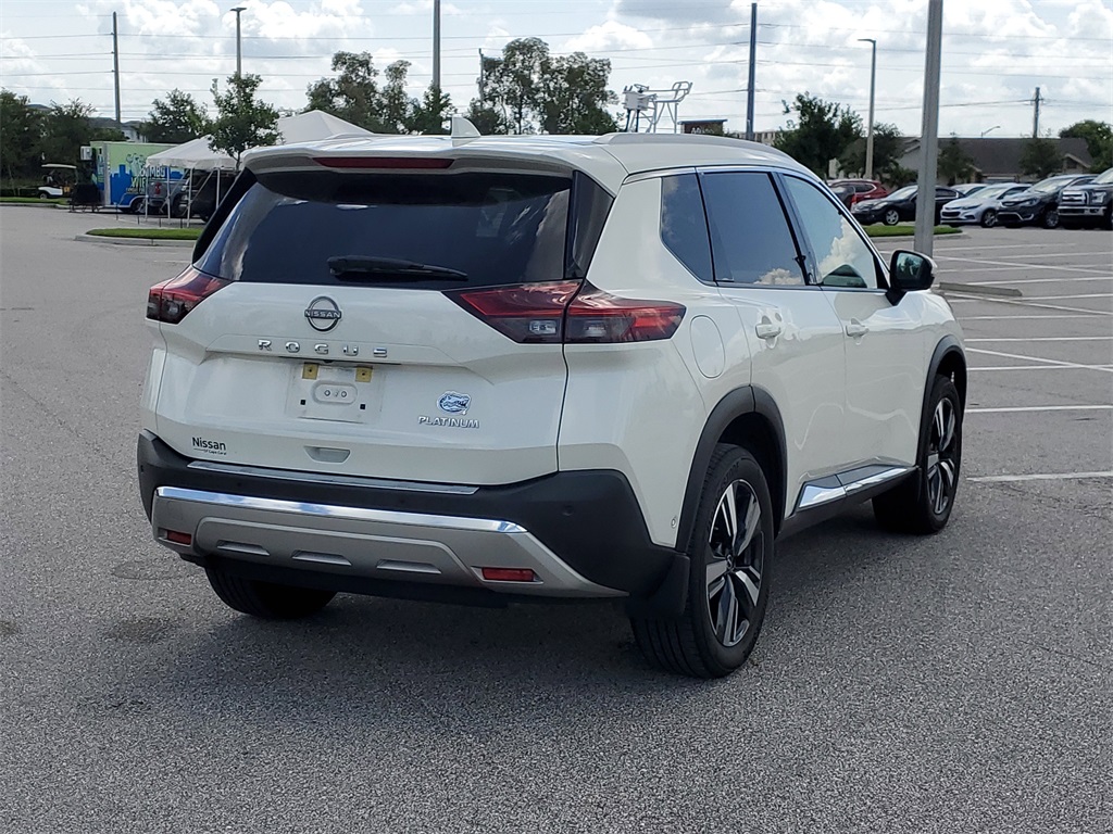 2022 Pearl White Tricoat Nissan Rogue Platinum FWD SUV
