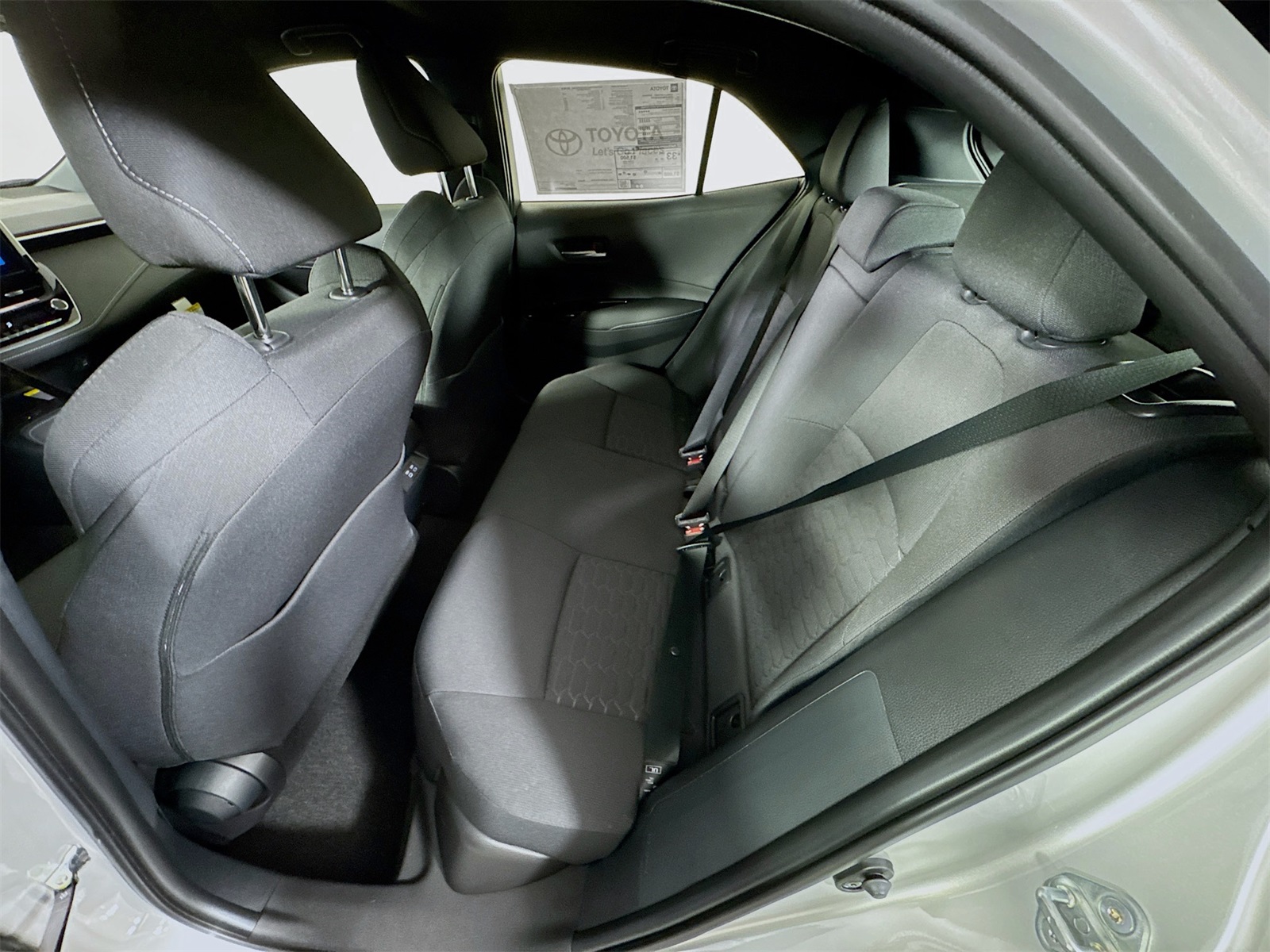 2025 Toyota Corolla SE photo 12