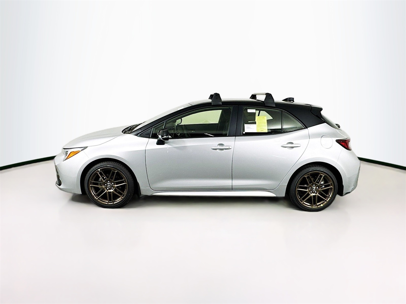 2025 Toyota Corolla SE photo 4