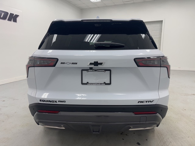 new 2026 Chevrolet Equinox car, priced at $37,970