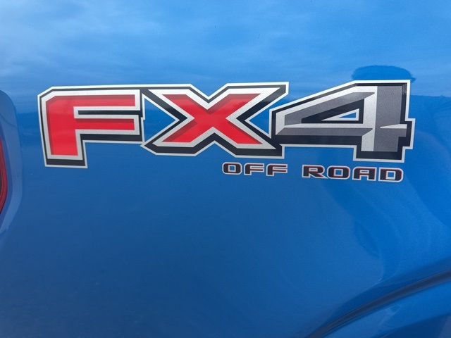 2021 Ford F-150 Lariat FX4 photo 9