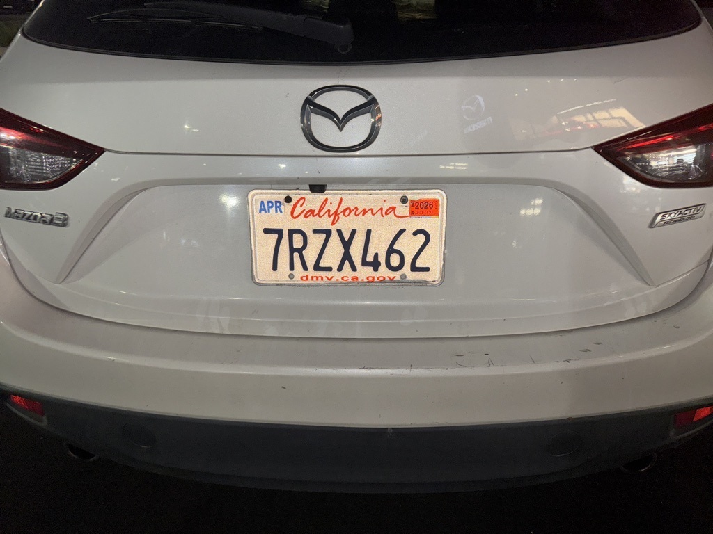 2016 Mazda Mazda3 Grand Touring photo 3