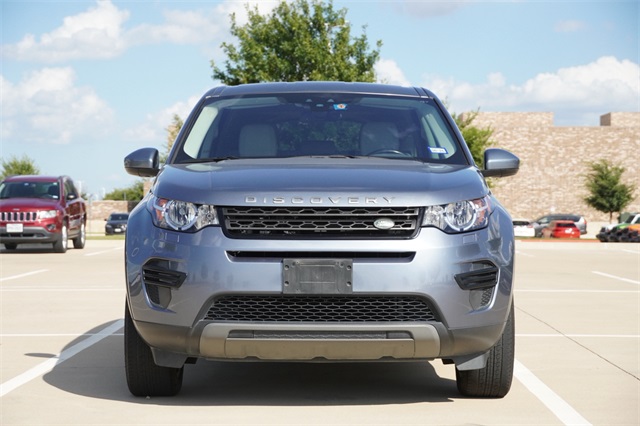 2018 Land Rover Discovery Sport SE photo 2