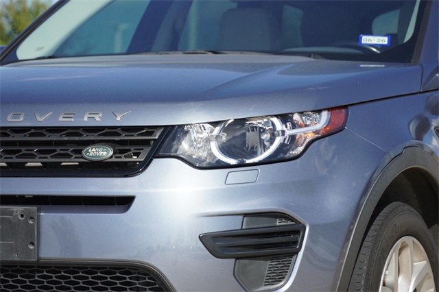2018 Land Rover Discovery Sport SE photo 4
