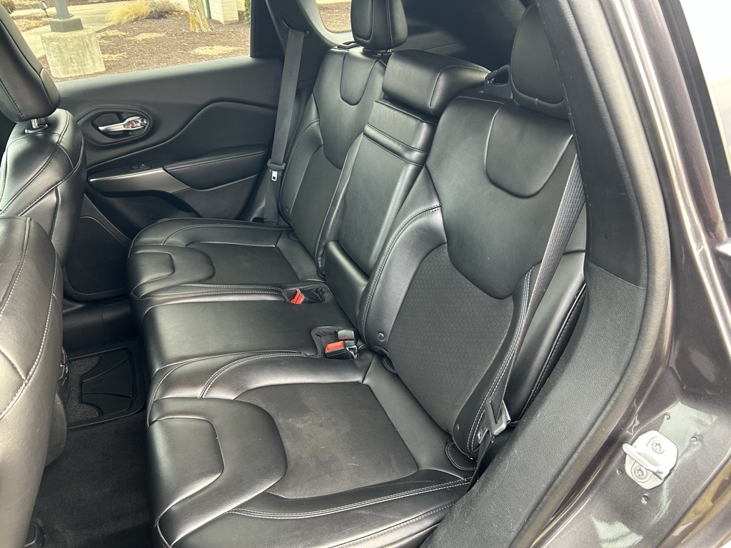 used 2019 Jeep Cherokee car, priced at $13,774