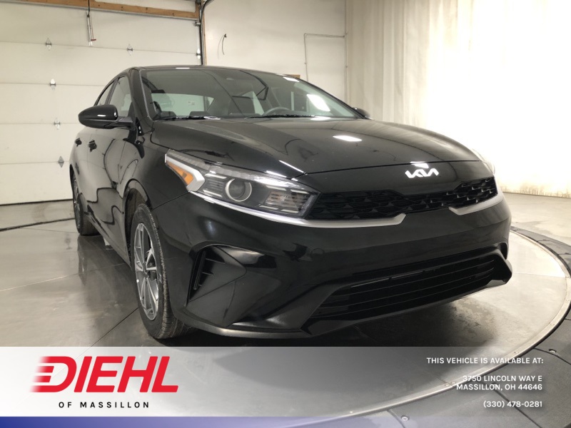 2023 Kia Forte LXS's photo