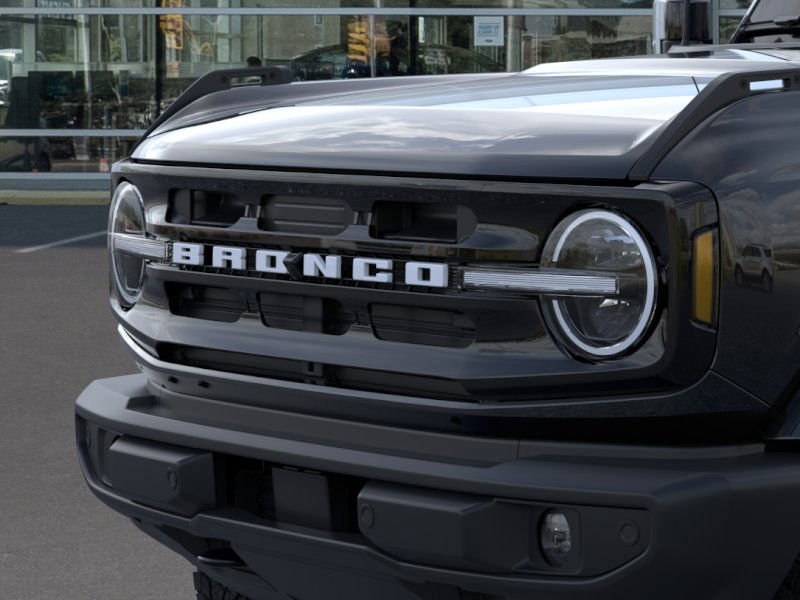 2025 Ford Bronco Outer Banks photo 16