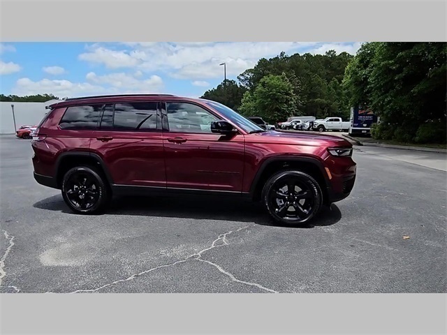 2024 Jeep Grand Cherokee L Altitude 4x4