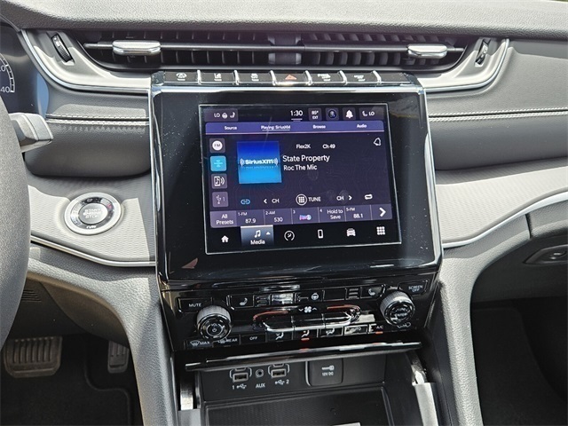 2024 Jeep Grand Cherokee L Altitude 4x4